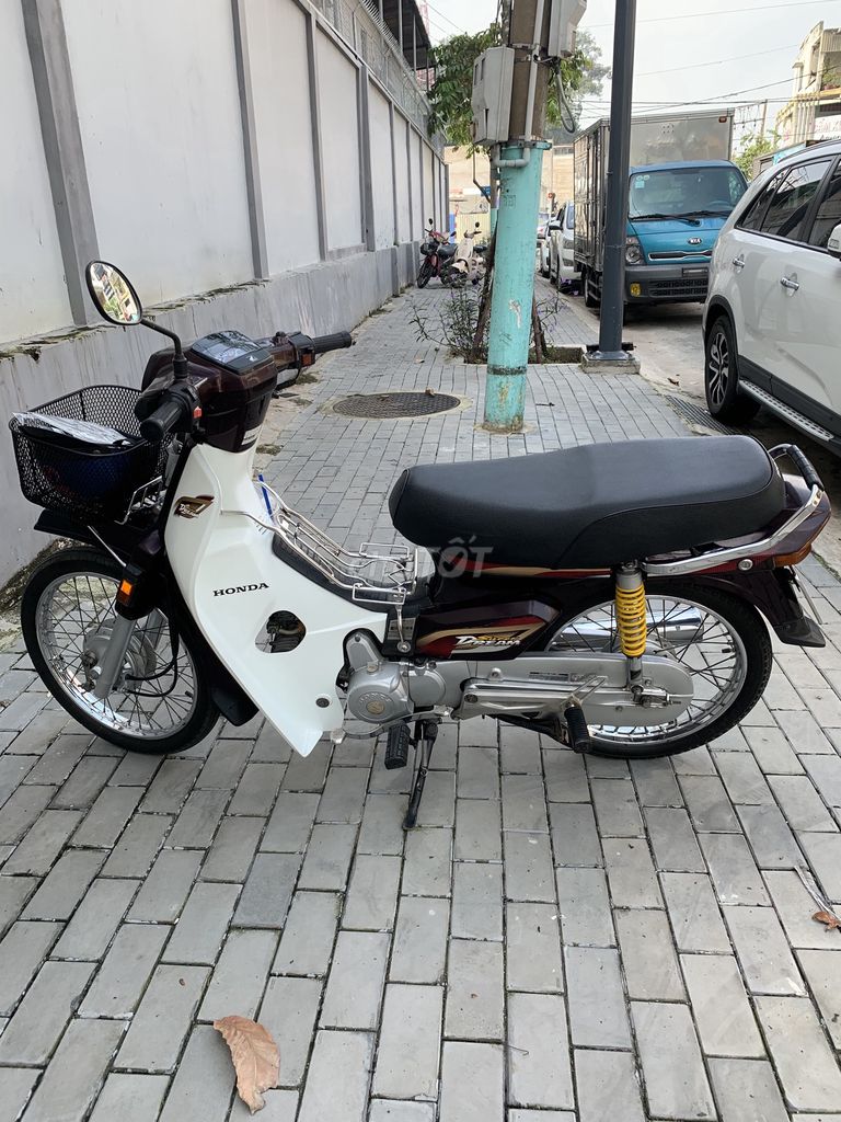 Honda Super Dream 2003 Trắng Nâu. Mua bán Xe máy tại Thành phố Thủ Dầu Một Bình Dương được đăng bởi Nguyễn Xuân Phúc  hình 3