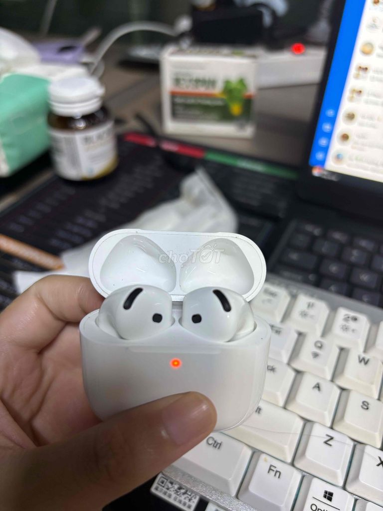 Apple AirPods 4 Trắng Đã sử dụng. Mua bán Tivi, Âm thanh tại Quận Tân Phú Tp Hồ Chí Minh được đăng bởi Ngọc châu hình 1