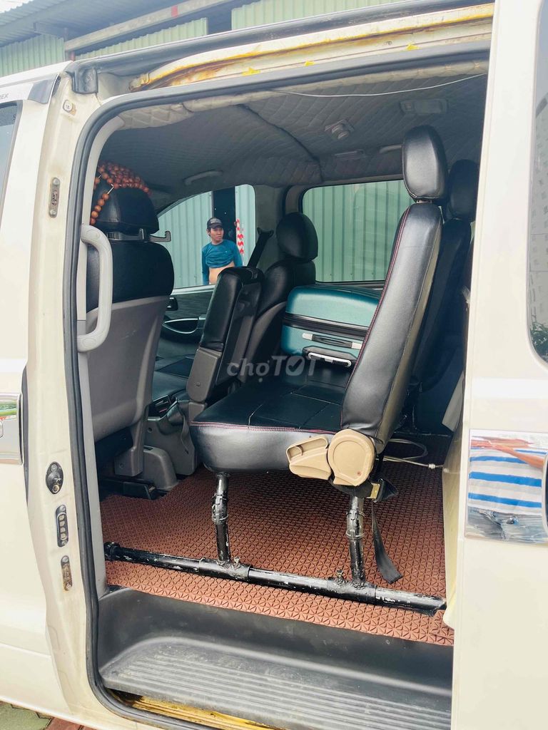 Không xài cần bán Hyundai Grand Starex H1 2011 6c. Mua bán Ô tô tại Quận 8 Tp Hồ Chí Minh được đăng bởi Chiến hình 10