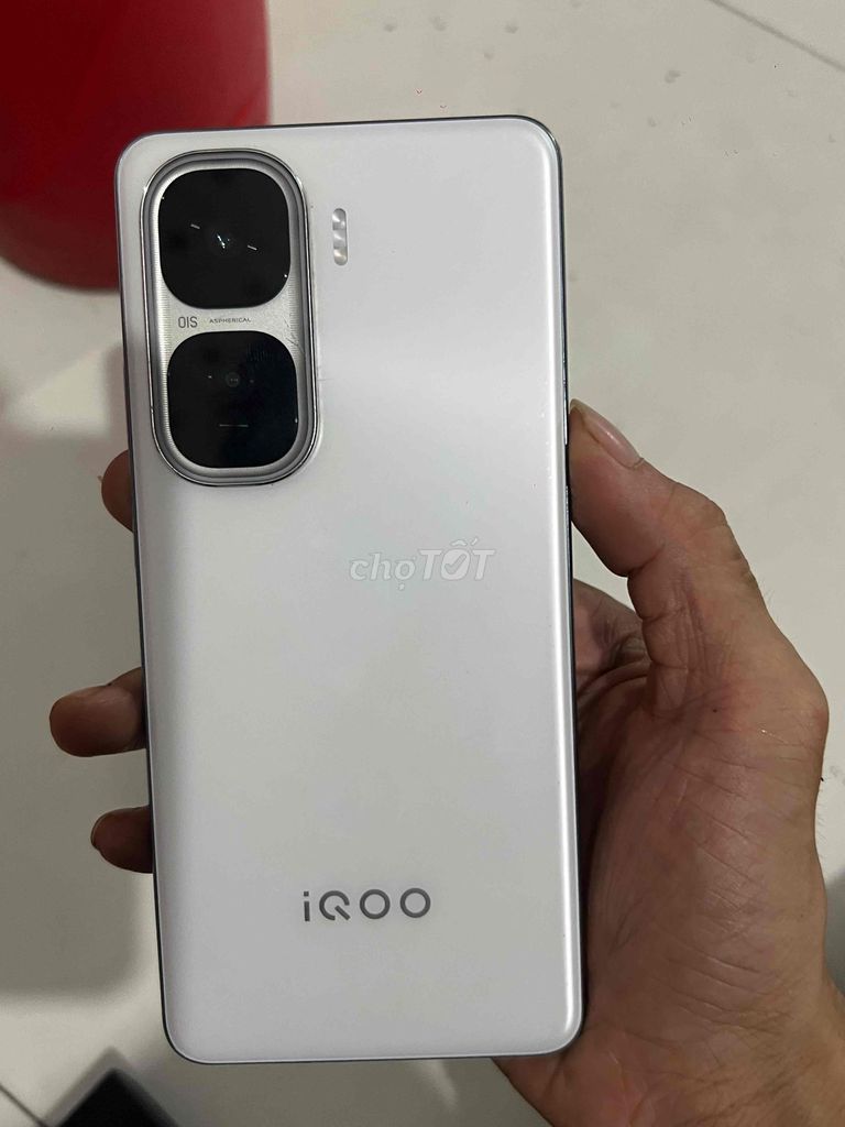 iQOO Neo 10 12GB/256GB Trắng Snapdragon 8 Gen 3. Mua bán Điện thoại tại Huyện Đức Hòa Long An được đăng bởi Lê Quí hình 1