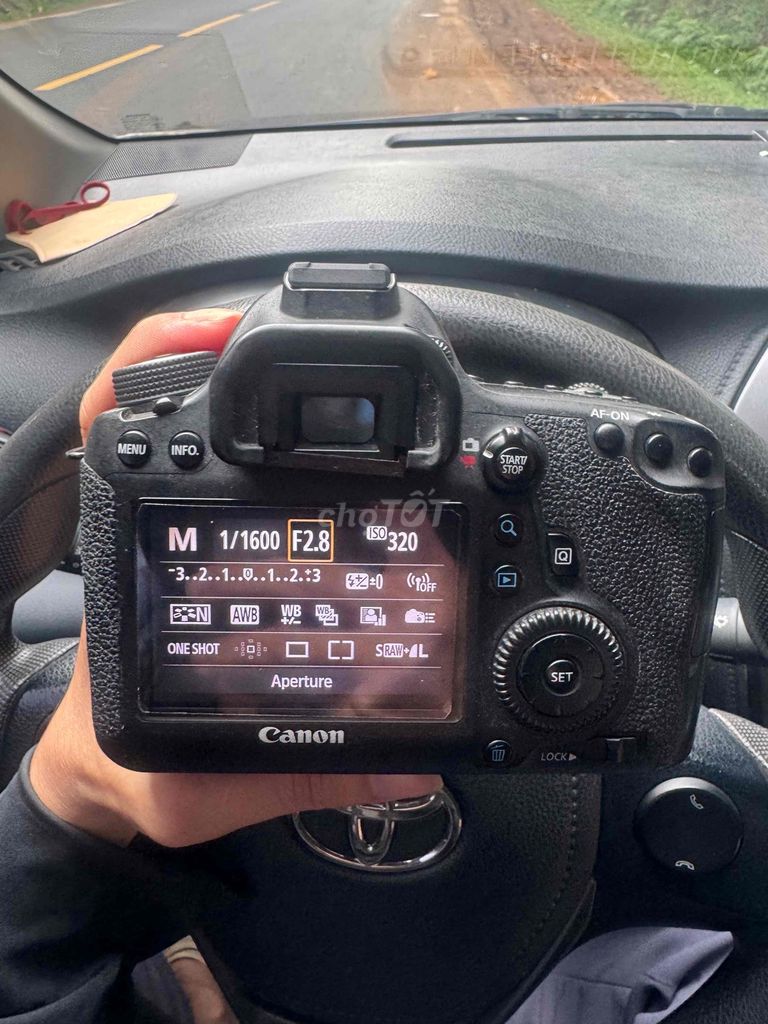 Máy ảnh Canon 6D DSLR 50mm STM Đen. Mua bán Máy ảnh, Máy quay tại Thị Xã Buôn Hồ Đắk Lắk được đăng bởi Nguyễn minh hình 1