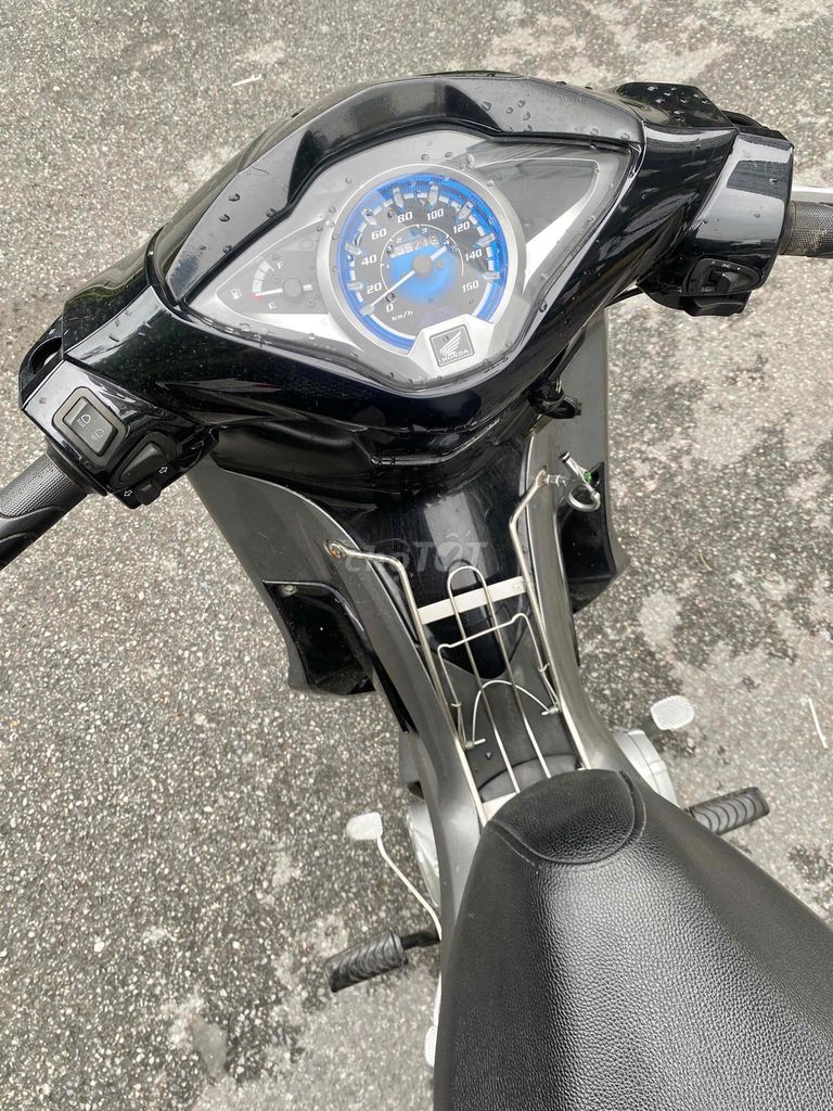 Honda Future 2014!! 125cc - hơi khoẻ - máy zin êm. Mua bán Xe máy tại Quận Hoàng Mai Hà Nội được đăng bởi Xe Máy Quân Oanh  hình 2