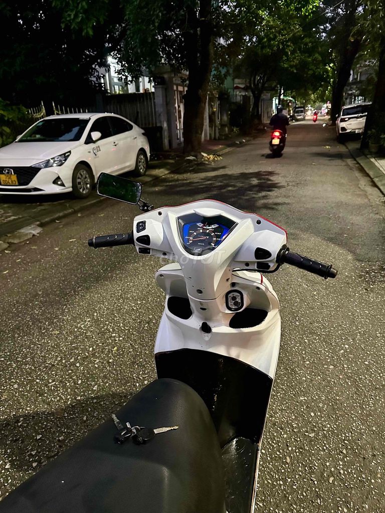 Vision 2014 xe đẹp máy êm 14tr500 ***. Mua bán Xe máy tại Thành phố Huế Thừa Thiên Huế được đăng bởi Xe Máy Trường An Phát hình 6