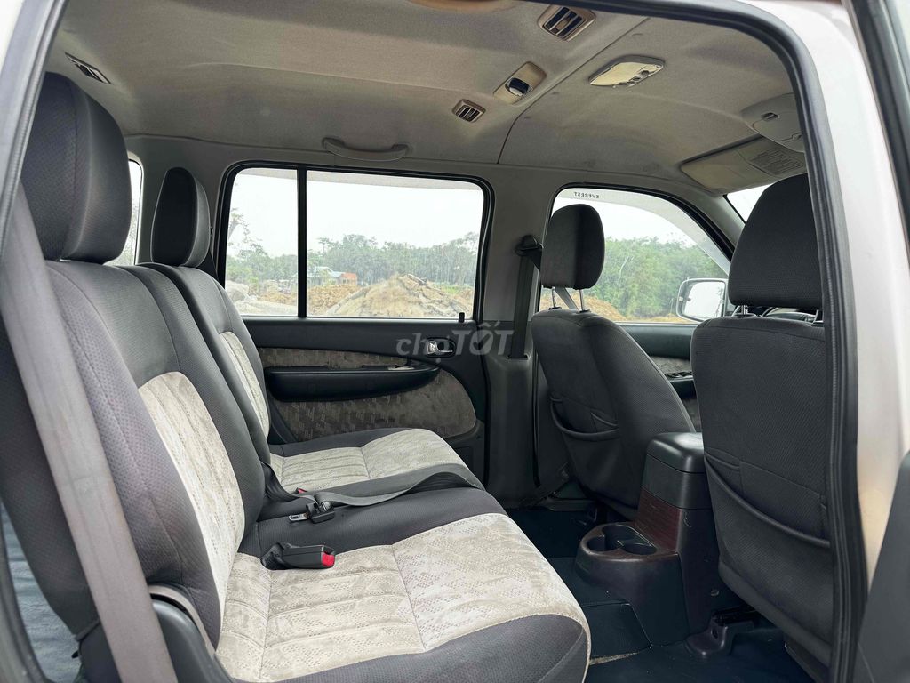 Ford Everest 2006 1 Chủ Từ Đầu, Kiểm Mới 1 Năm. Mua bán Ô tô tại Thành phố Thủ Đức Tp Hồ Chí Minh được đăng bởi HIỆP THÀNH PHÁT AUTO hình 5