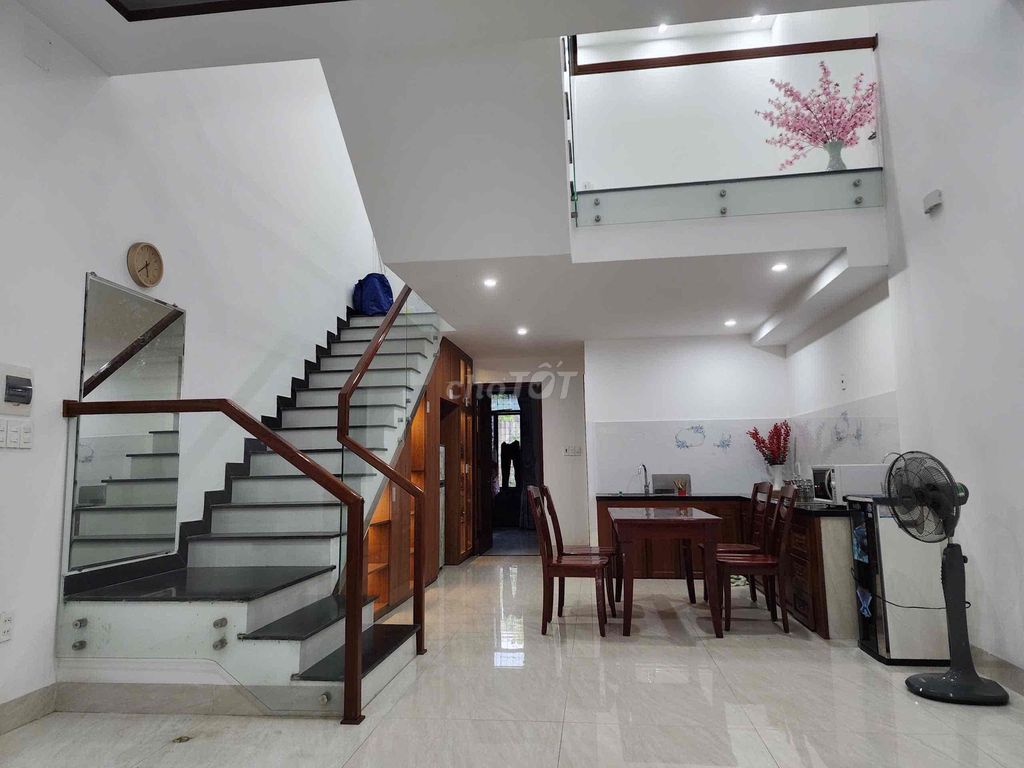 nhà 3 tầng MT Đoàn Khuê, Ngũ Hành Sơn, full nội thất, 6PN