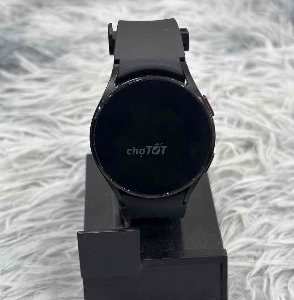 Samsung Watch 4 40mm Đen Đã sử dụng. Mua bán Thiết bị đeo thông minh tại Quận 5 Tp Hồ Chí Minh được đăng bởi Anh Thư hình 1