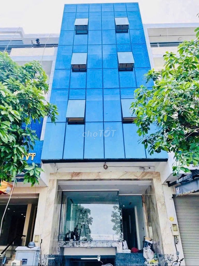NHÀ ĐẸP ỐP KÍNH - 90B Lê Văn Sỹ, Q.PN - DT 5,5x20, hầm 3 lầu