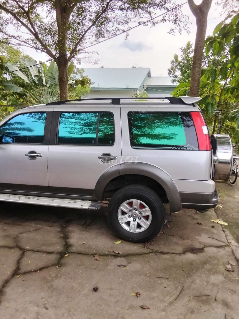 Bán xe 7 chỗ Everres máy dầu đời 2007. Mua bán Ô tô tại Quận Cái Răng Cần Thơ được đăng bởi Hoang anh hình 3
