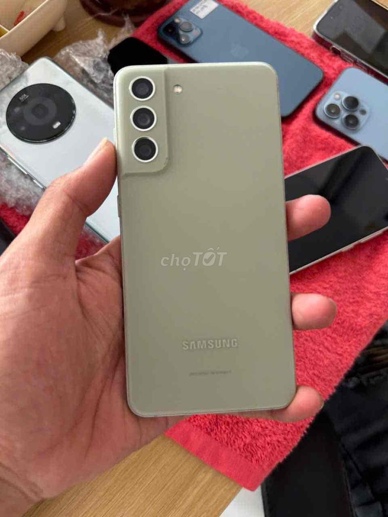 Samsung S21 FE 5G 128GB Bỏ màn - Full chức năng. Mua bán Điện thoại tại Quận Ninh Kiều Cần Thơ được đăng bởi NP Store hình 1