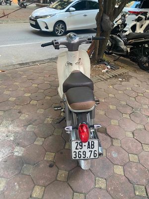 cup chính hãng Ali 50cc ko cần bằng lái. Mua bán Xe máy tại Quận Cầu Giấy Hà Nội được đăng bởi Tuyến