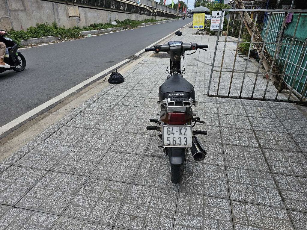 trung quốc kiểng nhẹ vô ít đồ xe máy im ru bs64. Mua bán Xe máy tại Quận Ninh Kiều Cần Thơ được đăng bởi Tý hơi hình 6