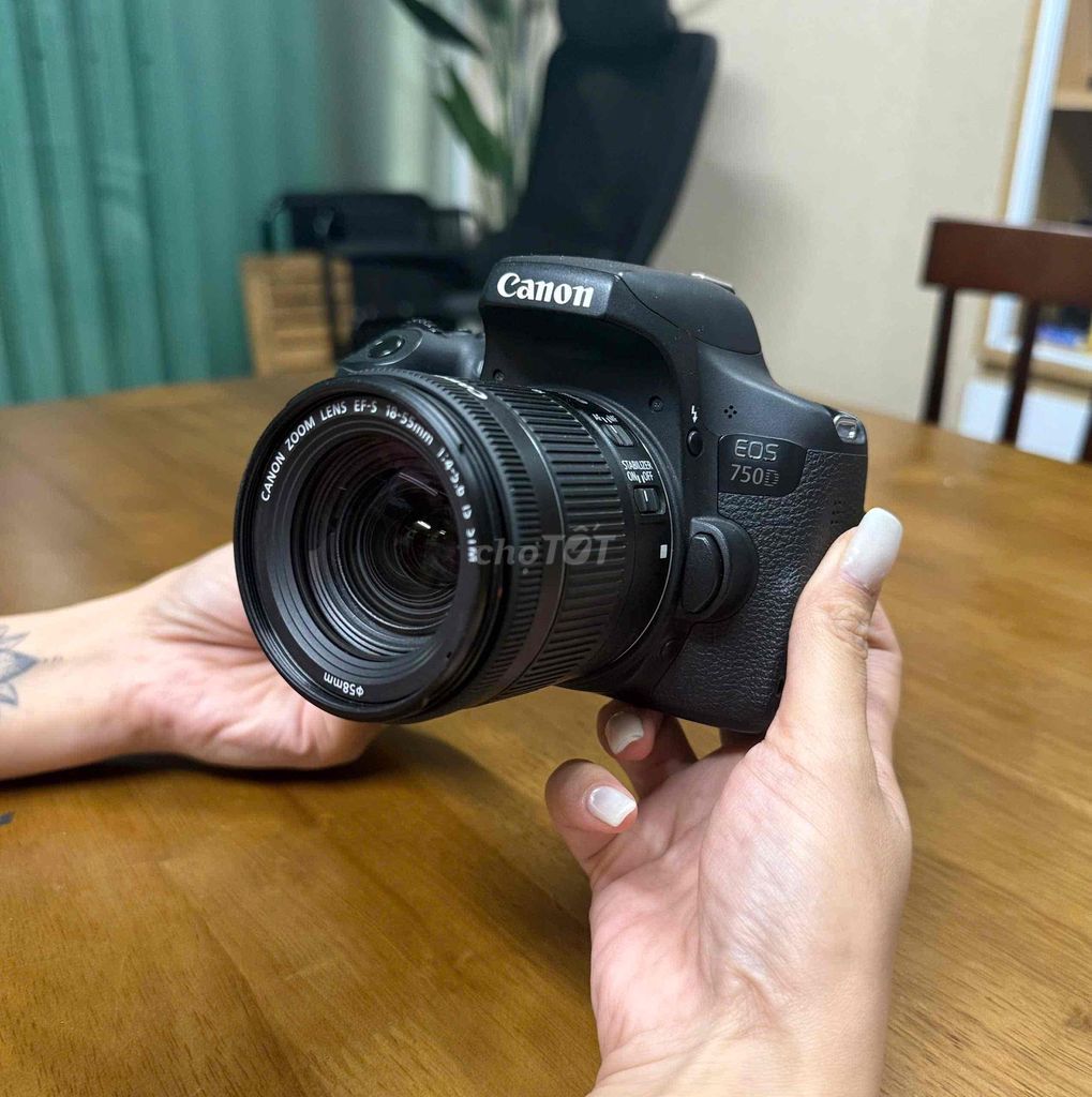 Máy ảnh Canon EOS 750D Đen. Mua bán Máy ảnh, Máy quay tại Thành phố Vũng Tàu Bà Rịa - Vũng Tàu được đăng bởi Tuấn Đặng hình 1