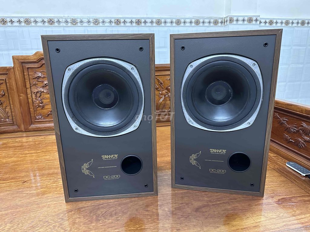 Loa Tannoy Anh quốc