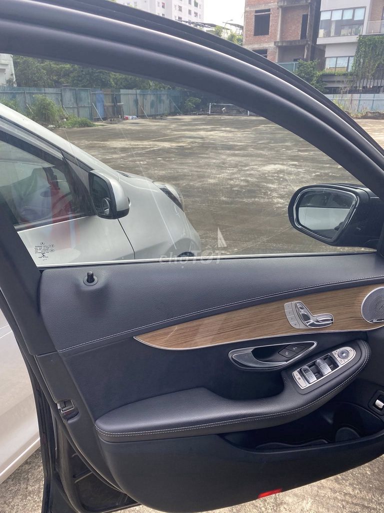 Mercedes C250 Exclusive, lăn bánh 2018. Mua bán Ô tô tại Thành phố Thủ Đức Tp Hồ Chí Minh được đăng bởi Gia Hoang hình 6