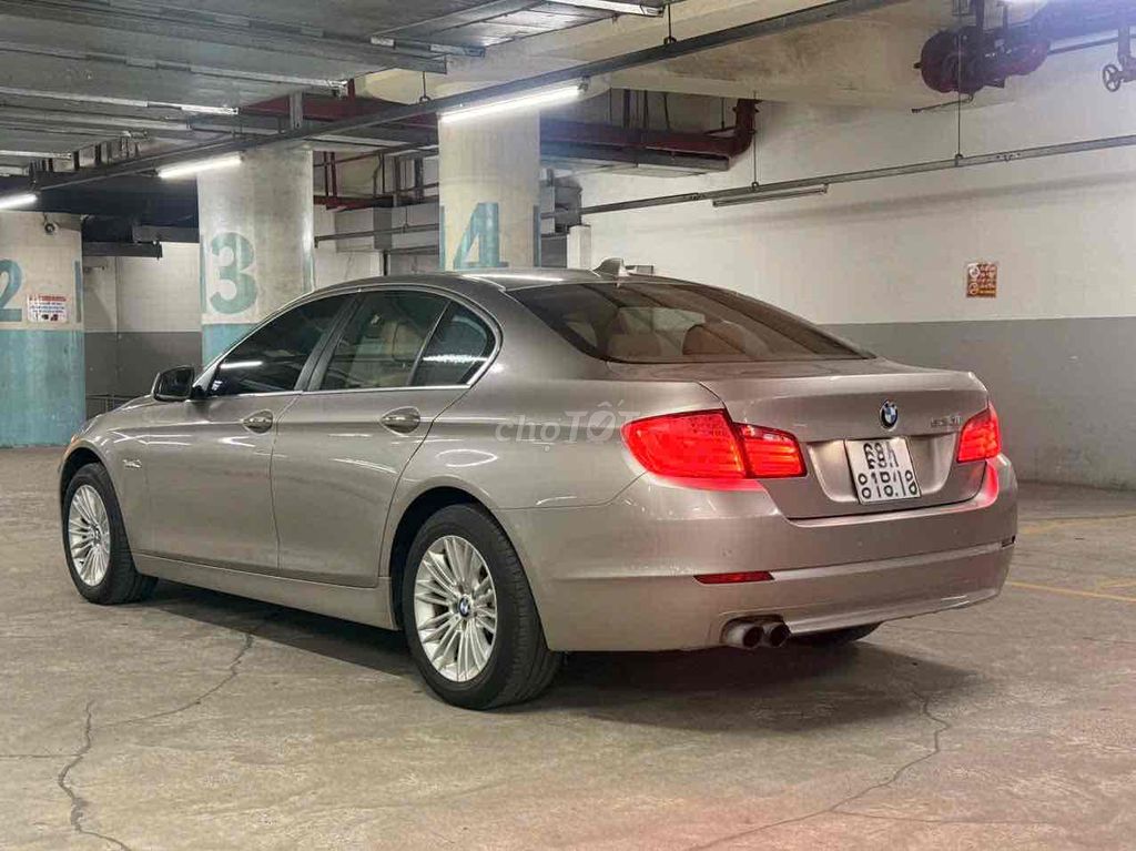 BMW 520i 2014 Песочный, кожа