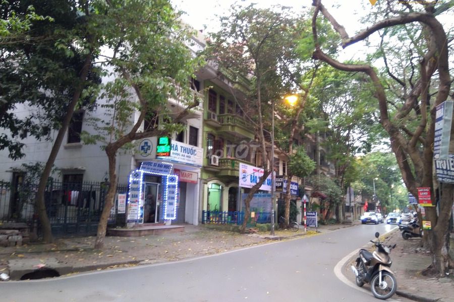 Bán đất, Nguyễn Chánh, Cầu Giấy, DT 180m, MT khủng 13,5m, chỉ 37 tỷ.