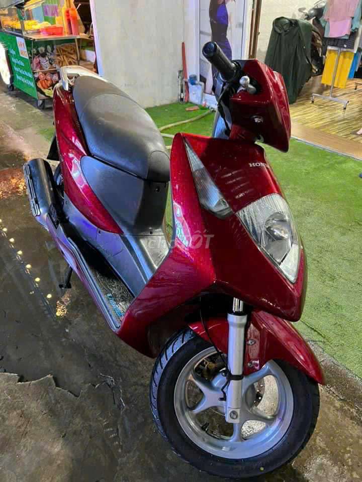Honda Dylan Đỏ Đã sử dụng. Mua bán Xe máy tại Quận 8 Tp Hồ Chí Minh được đăng bởi Thanh Phat hình 1