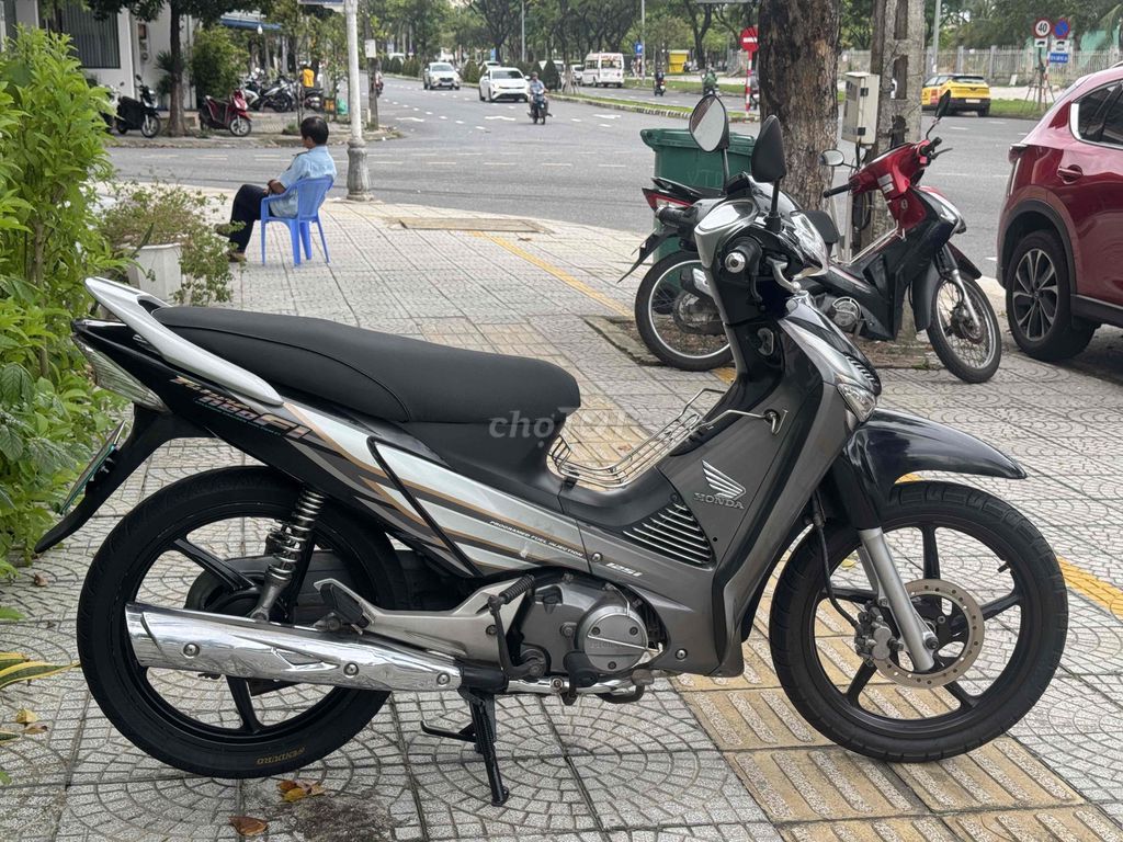 Honda Future Neo Fi 2008 Черно-серый, возможен обмен