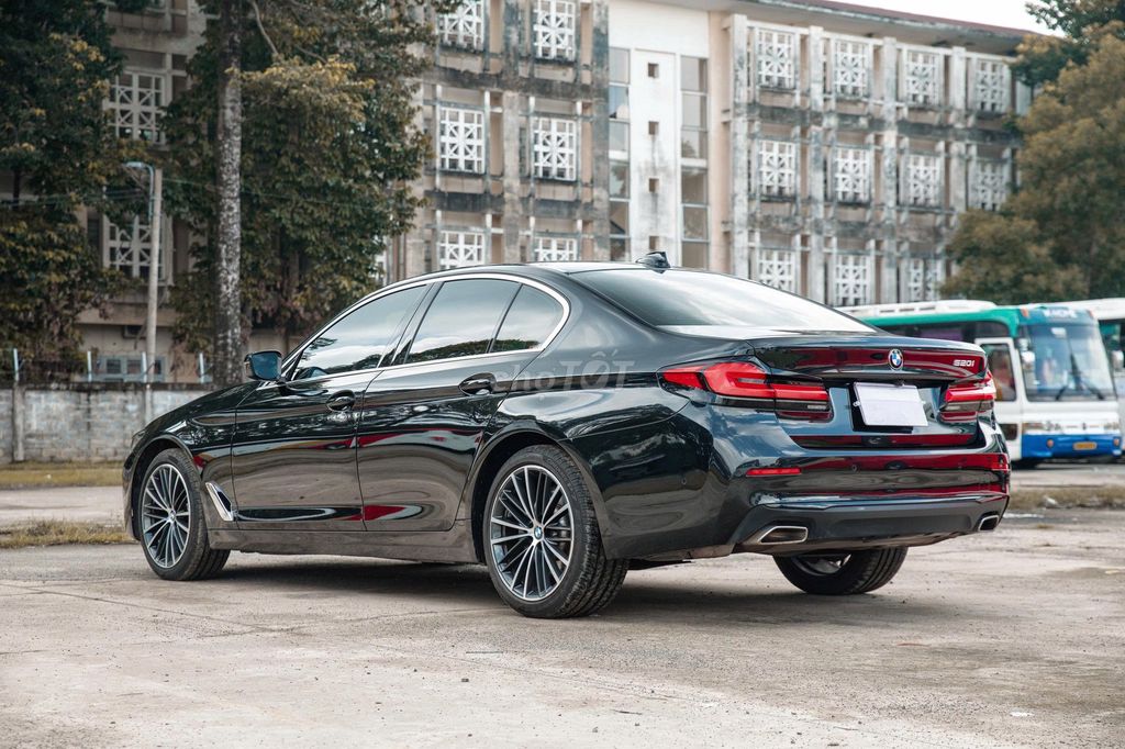 BMW 520I LUXURY LINE 2024. Mua bán Ô tô tại Quận Gò Vấp Tp Hồ Chí Minh được đăng bởi Đoàn Thuận hình 9
