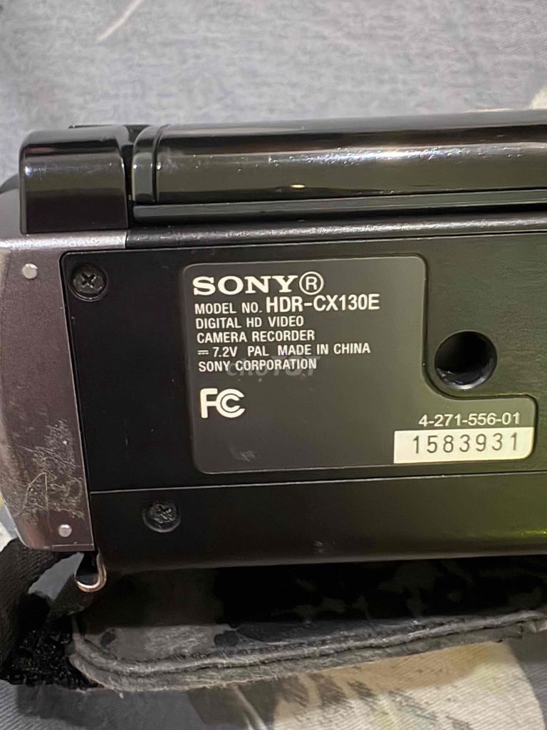 Máy quay phim Sony Handycam Đen. Mua bán Máy ảnh, Máy quay tại Quận 8 Tp Hồ Chí Minh được đăng bởi Binh Le hình 1