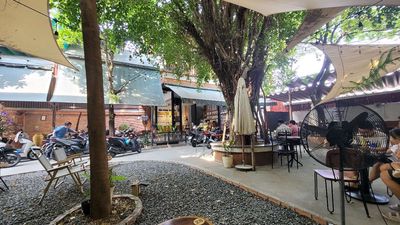 Villa sân vườn mặt tiền đường 10m đàng kinh doanh cafe