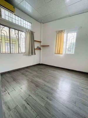 Nguyên căn cho thuê 3pn 3W Cách Mạng Tháng 8 Tân Bình.