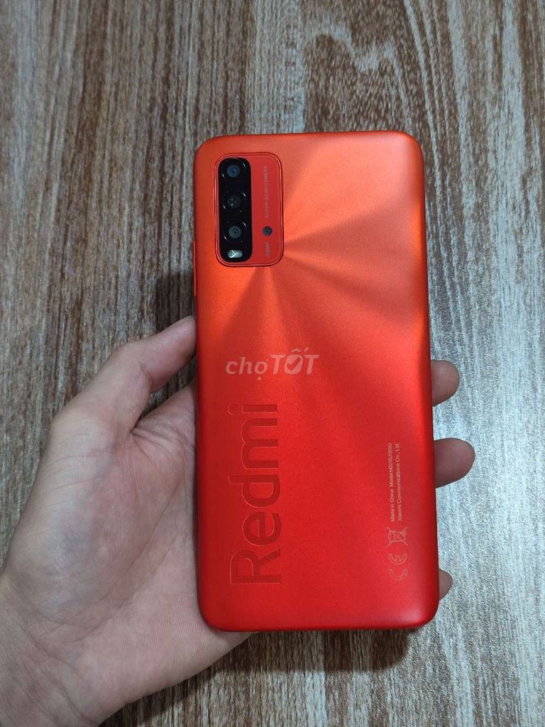 Xiaomi Redmi 9T: Ram 4/64. Pin6000. BH 3 tháng