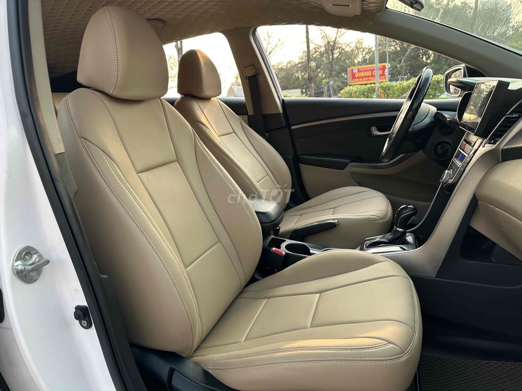 Hyundai i30 2013 1.6AT Trắng Nhập Khẩu 1 Chủ. Mua bán Ô tô tại Quận Cầu Giấy Hà Nội được đăng bởi Vũ Kiên hình 14