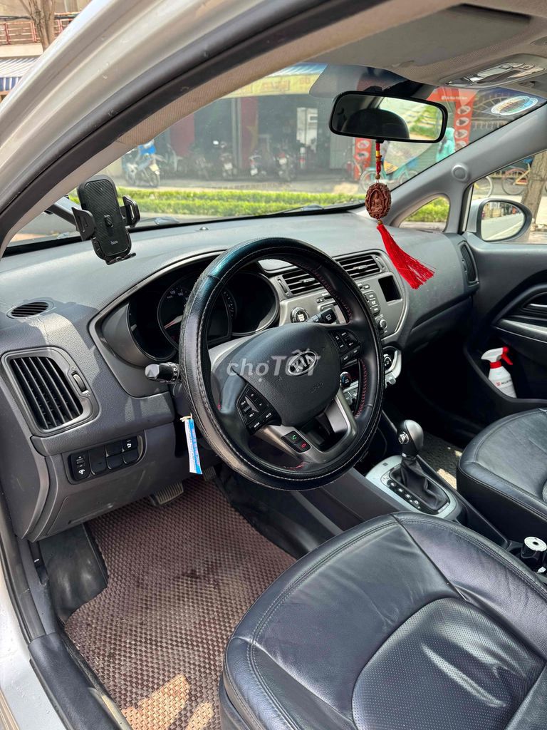 Kia Rio 2011 1.6 AT - 102000 km. Mua bán Ô tô tại Thành phố Vinh Nghệ An được đăng bởi hai hình 3
