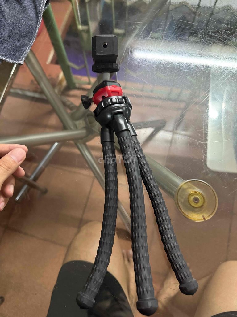 Gậy tự sướng nhựa Đen. Mua bán Phụ kiện (Màn hình, Chuột...) tại Quận 1 Tp Hồ Chí Minh được đăng bởi Minh Khôi hình 1