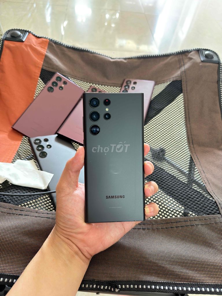Samsung Galaxy S22 Ultra VN 128 Đen. Mua bán Điện thoại tại Quận 5 Tp Hồ Chí Minh được đăng bởi Gia Bảo hình 1