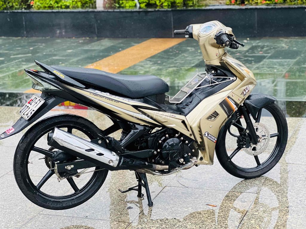 Ex 135 xún áo đi mâm kiểng máy êm chạy bốc. Mua bán Xe máy tại Thị xã Điện Bàn Quảng Nam được đăng bởi Mạc Xuân Huy hình 7