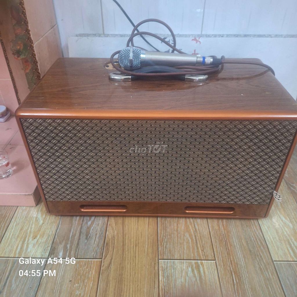 Loa karaoke 200W màu Nâu. Mua bán Tivi, Âm thanh tại Thành phố Thủ Đức Tp Hồ Chí Minh được đăng bởi đạt 76 hình 1