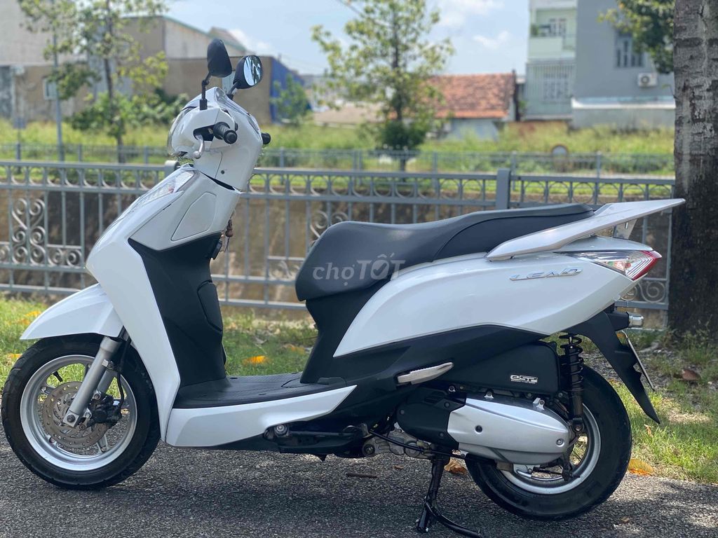 LEAD CHÍNH CHỦ CÔNG CHỨNG NHƯ MỚI. bs 61. Mua bán Xe máy tại Thành phố Thuận An Bình Dương được đăng bởi cửa hàng xe máy lộc phát hình 4