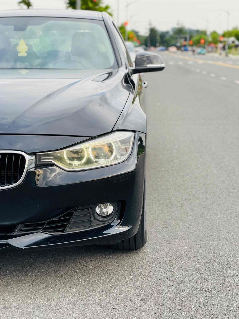 BMW 3 Series model 2013 320i - chất đẹp. Mua bán Ô tô tại Huyện Bình Chánh Tp Hồ Chí Minh được đăng bởi Bi Auto hình 3