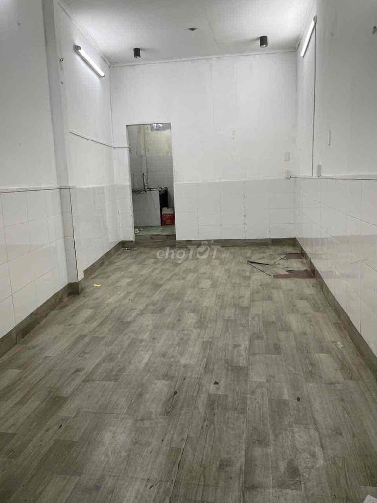 Аренда · 2 комн. · 27 м² · Quận 10, ул. Hẻm 343 Đường Tô Hiến Thành