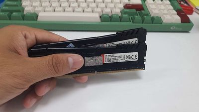 Thanh lý 2 cây RAM 8gb ddr4. Mua bán Linh kiện (RAM, Card...) tại Quận 7 Tp Hồ Chí Minh được đăng bởi Thanh lí đồ dùng