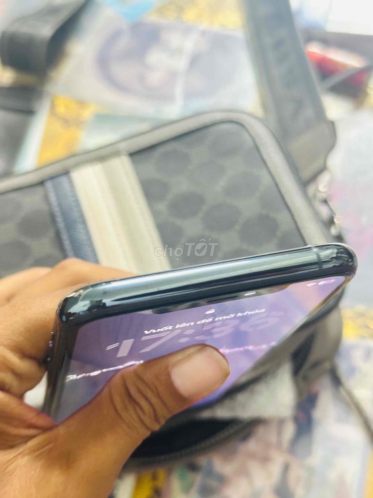 Apple iPhone 11 Pro Max 64GB Xám. Mua bán Điện thoại tại Huyện Long Mỹ Hậu Giang được đăng bởi nguyễn tân hình 1