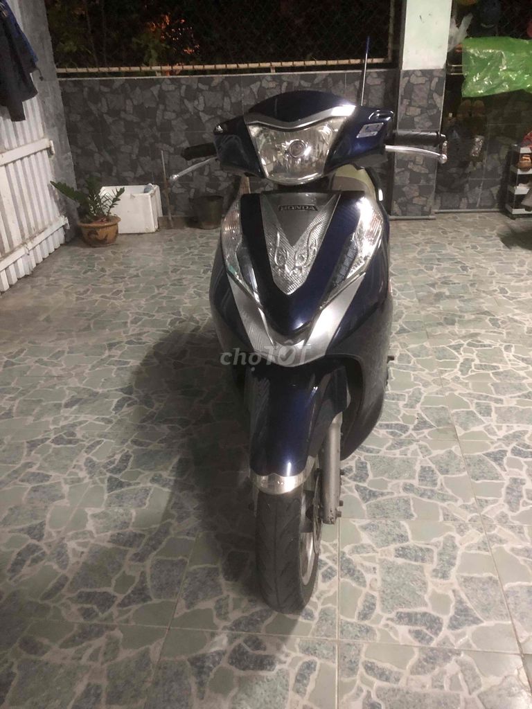 không đi cần bán Lead đời 2015. Mua bán Xe máy tại Thành phố Nha Trang Khánh Hòa được đăng bởi Hoàng Hải Sơn hình 2