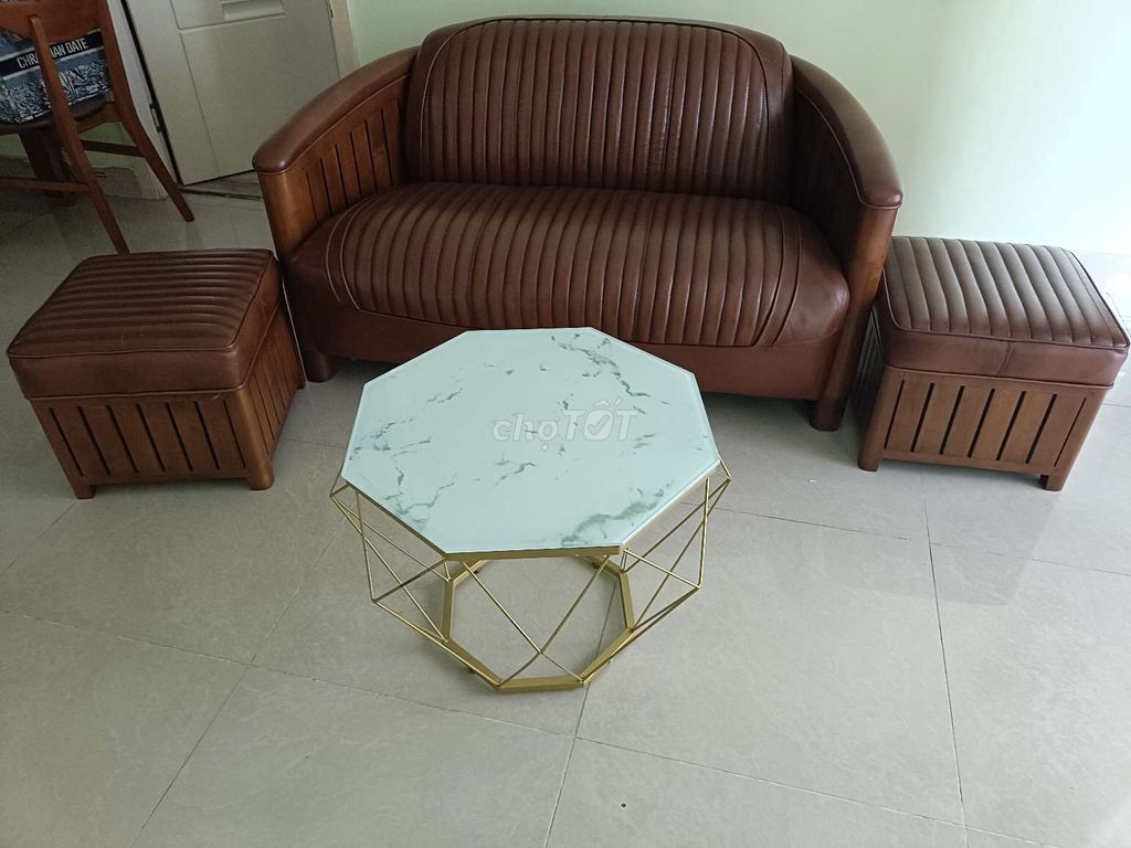 Bộ bàn ghế sofa Da Kính Kim loại. Mua bán Bàn ghế tại Thành phố Dĩ An Bình Dương được đăng bởi Đặng Thảo hình 1