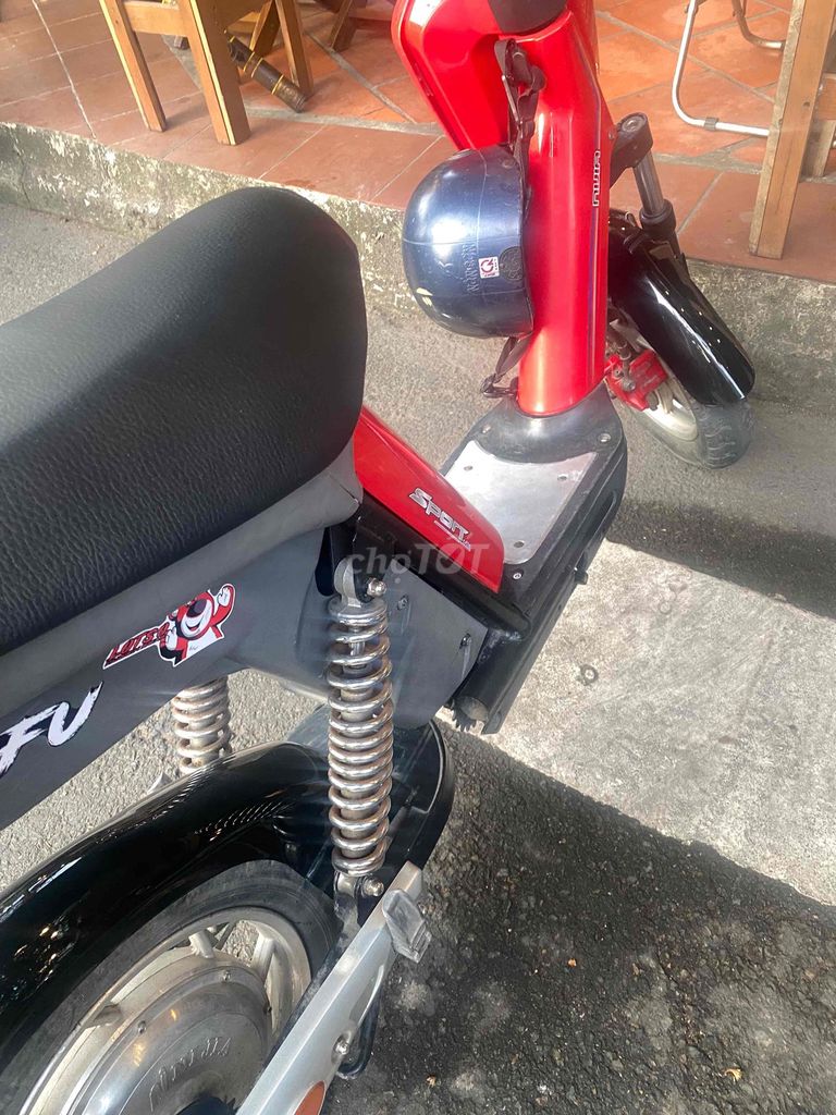 Xe đạp điện Nijia Cap A màu Đỏ. Mua bán Xe điện tại Quận Tân Phú Tp Hồ Chí Minh được đăng bởi Lê huy hình 4