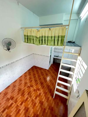 P có gác (đứng) ngay Công Viên Lê Thị Riêng ( Thỏ Trắng)