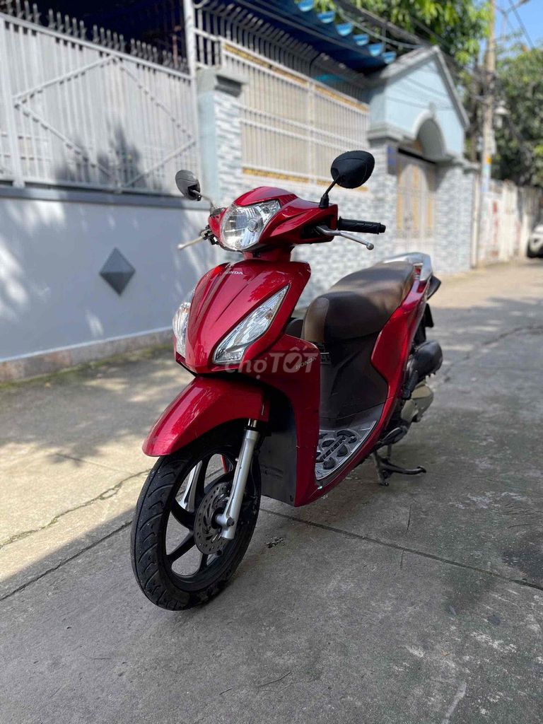 Vision 2019 smartkey đẹp, máy êm thì thẩm bao vọt. Mua bán Xe máy tại Quận 8 Tp Hồ Chí Minh được đăng bởi Quân  hình 1