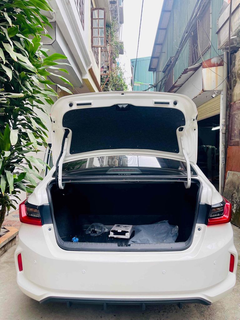 Honda City RS 2023 sơn zin 100% 1,5 vạn zin. Mua bán Ô tô tại Quận Hoàng Mai Hà Nội được đăng bởi Phạm quang đồng hình 12