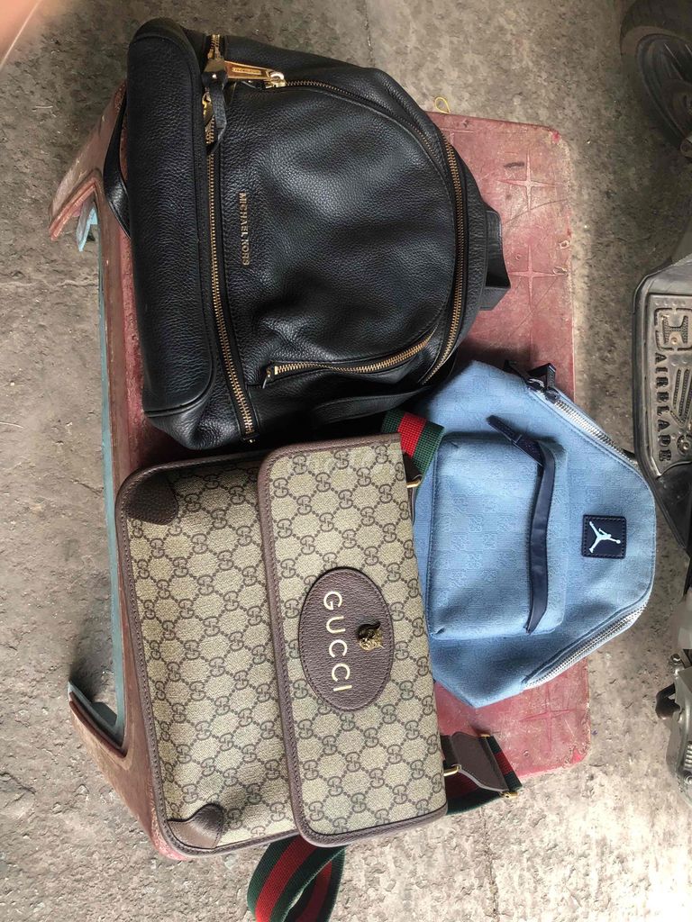 Túi Michael Kors Da Đen Unisex. Mua bán Túi xách tại Quận 12 Tp Hồ Chí Minh được đăng bởi Anh hoa hình 1
