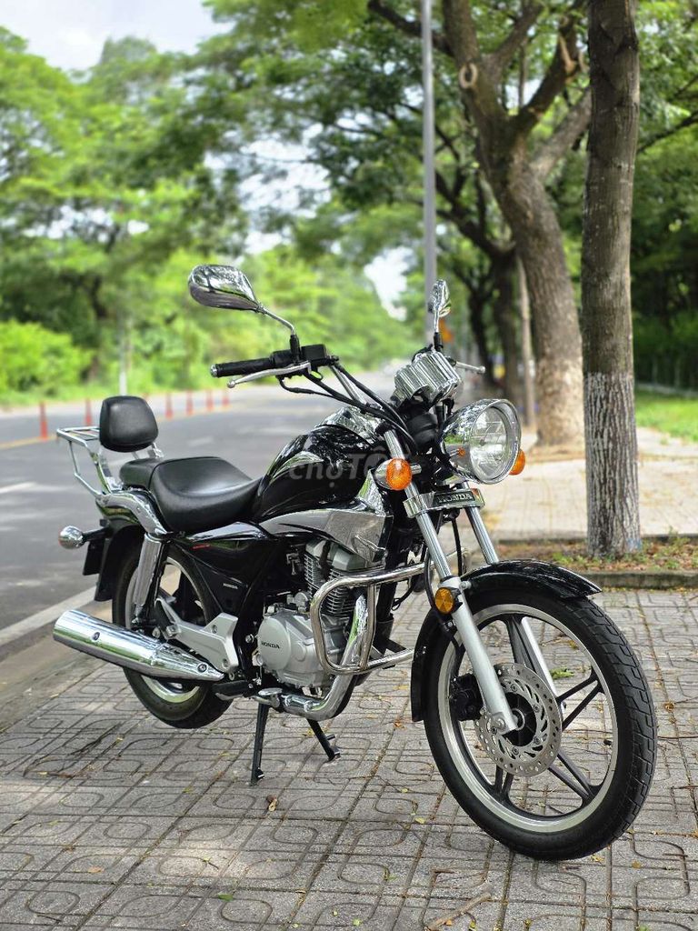 Honda Shadow 2021 черный 8000 км