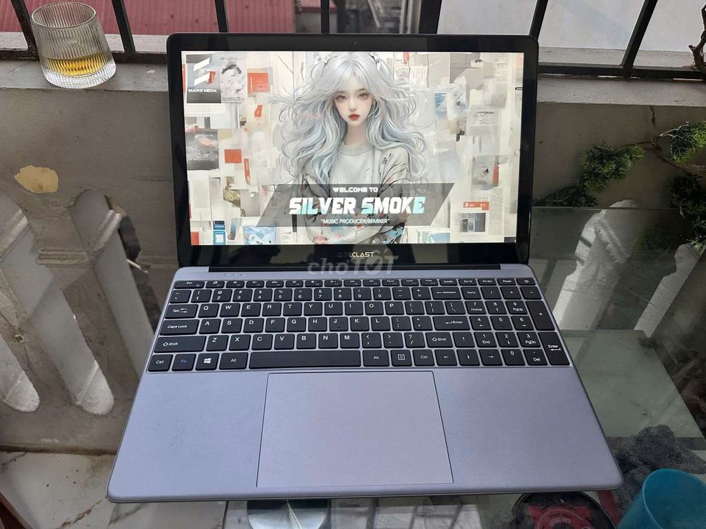 Laptop TECLAST F15 Plus nhỏ ngọn mỏng đẹp