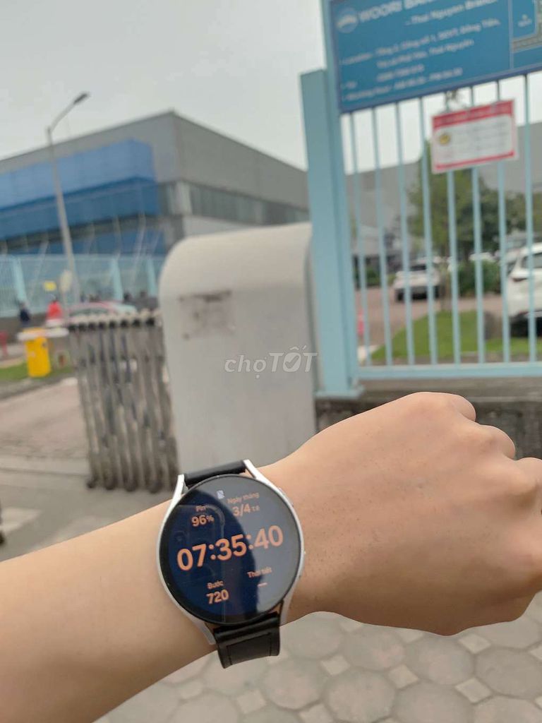 Samsung Galaxy Watch 6 LTE Bạc 44mm. Mua bán Thiết bị đeo thông minh tại Huyện Sóc Sơn Hà Nội được đăng bởi thao shiper hình 1