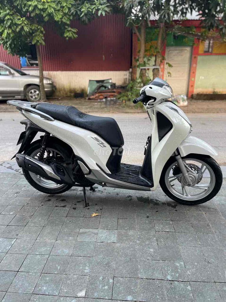 SH 125i Nguyên Bản 2019 Chất_Bảo Hành 3 Năm✅✅✅✅. Mua bán Xe máy tại Huyện Gia Lâm Hà Nội được đăng bởi Xe Máy Phúc Hưng hình 4