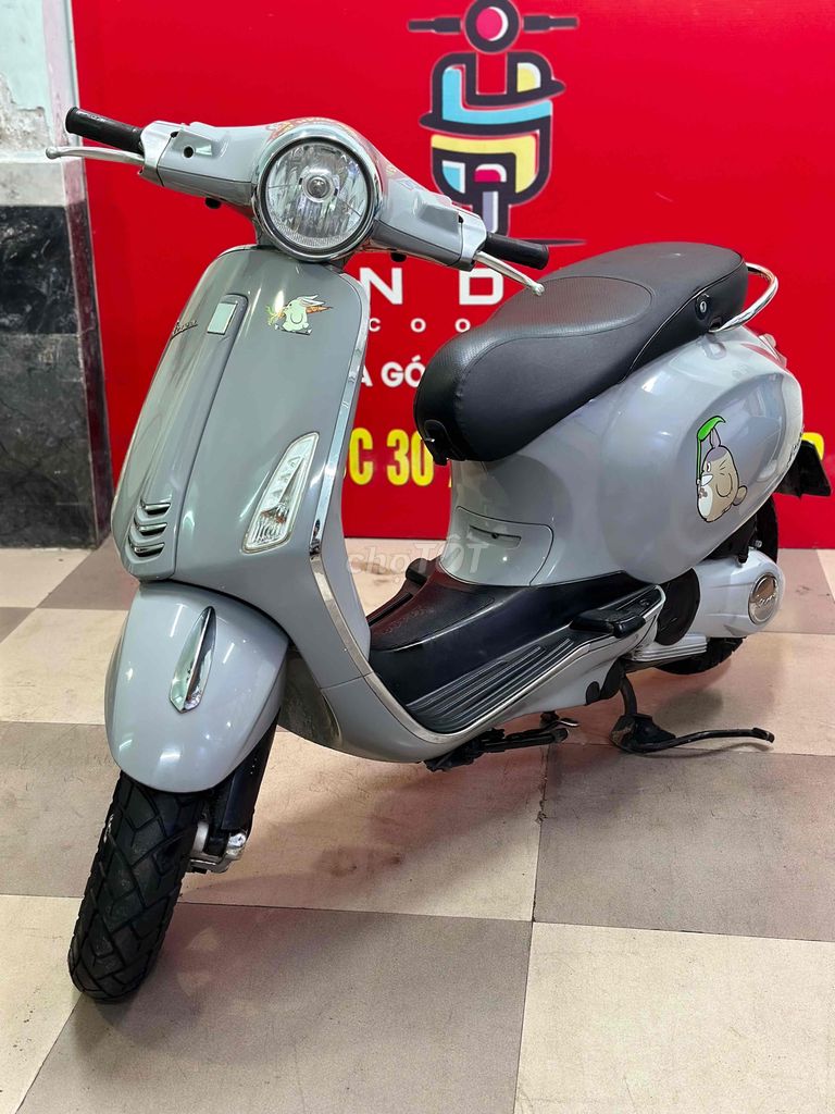 Vespa Primavera màu Hot ( Trả trước 30% )